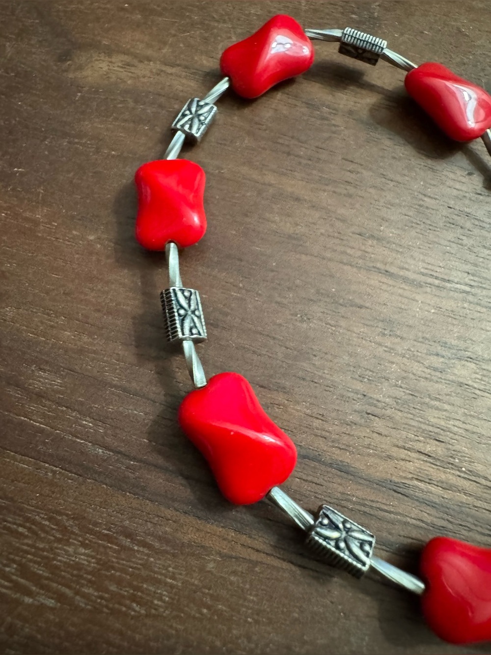 Silvertoned Twist Link Red Beaded Bracelet - Picture 3 of 5